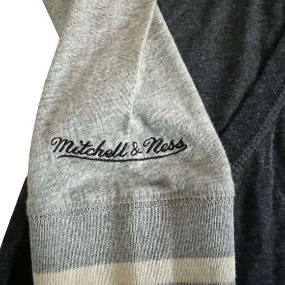 Pirates long sleeve hooded shirt Mitchell Ness med MLB Pittsburgh NWT #601 - Picture 6 of 11